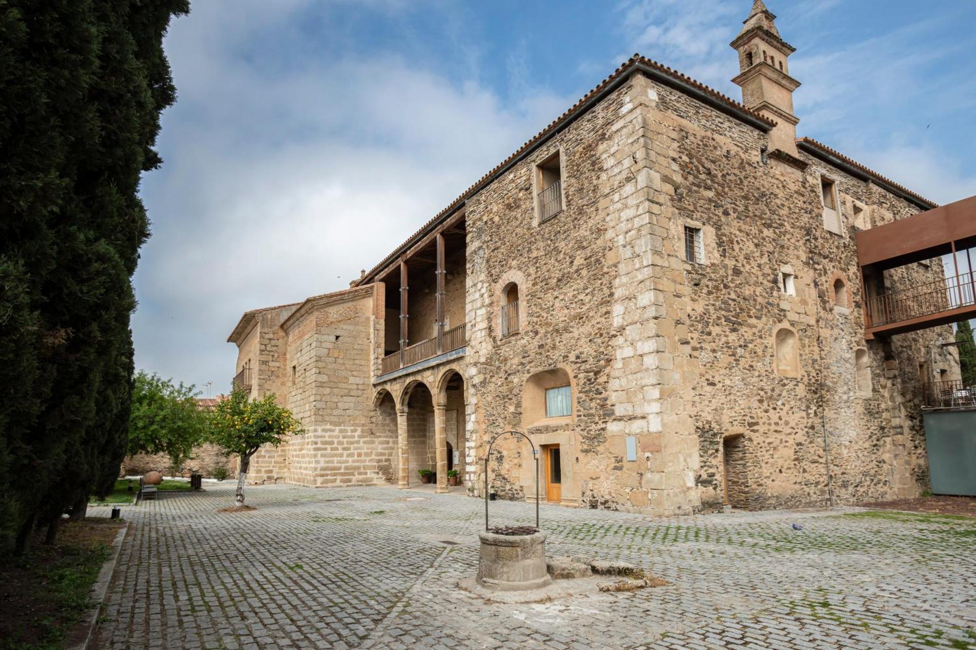 Hotel Hospedería Puente de Alconétar à Garrovillas Extérieur photo